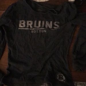 A bruins long sleeve t-shirt